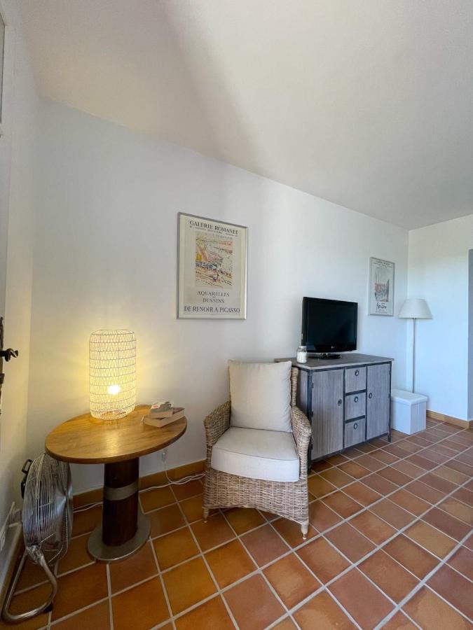 Superb Apartment With Balcony Near The Beach Saint-Raphael  Ngoại thất bức ảnh