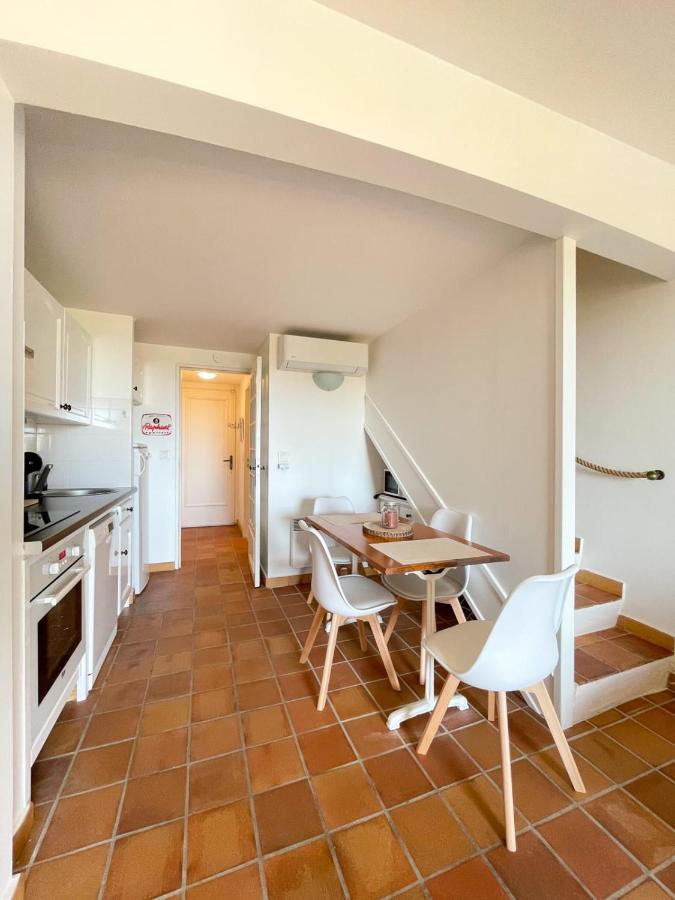 Superb Apartment With Balcony Near The Beach Saint-Raphael  Ngoại thất bức ảnh